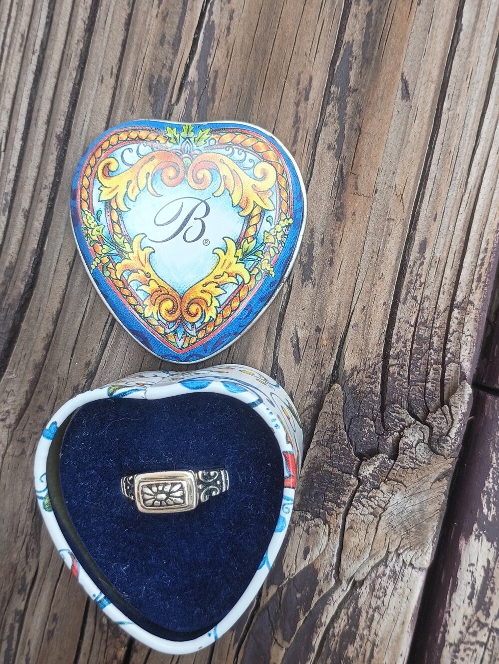 .925 Vintage Brighton In Original Tin SZ 8 NWOT Gorgeous Ring